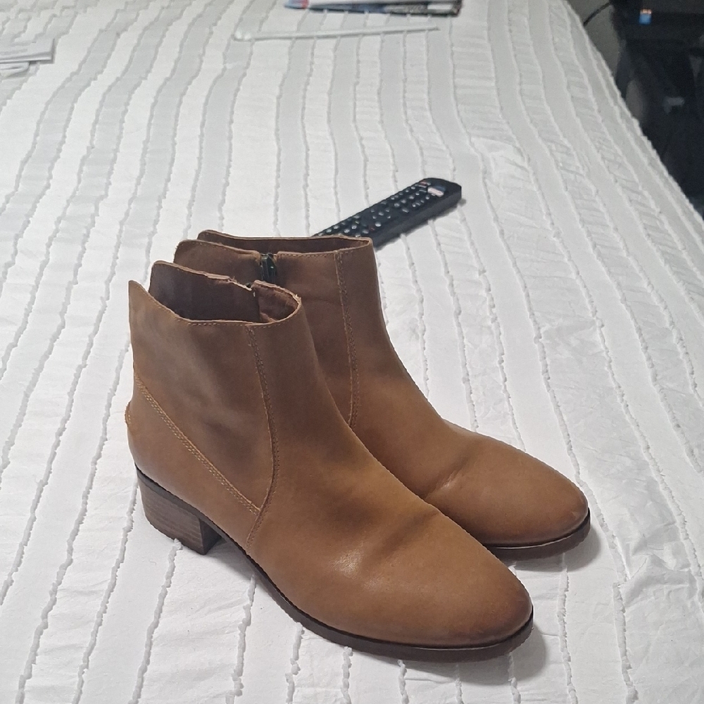 Women's Tan Ankle Boots